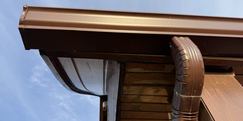 4 Reasons You Need a Professional Gutter Contractor for Installation